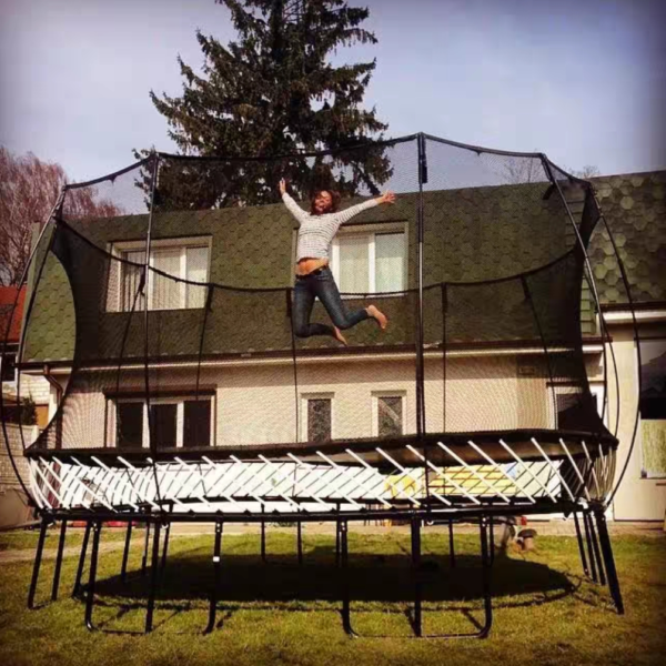 Trampoline safety net